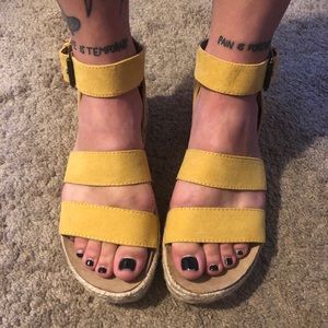 Universal Threads Yellow Sandals